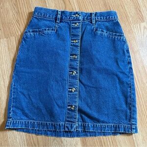 Eddie Bauer women’s size 8P vintage cotton denim button down skirt with pockets